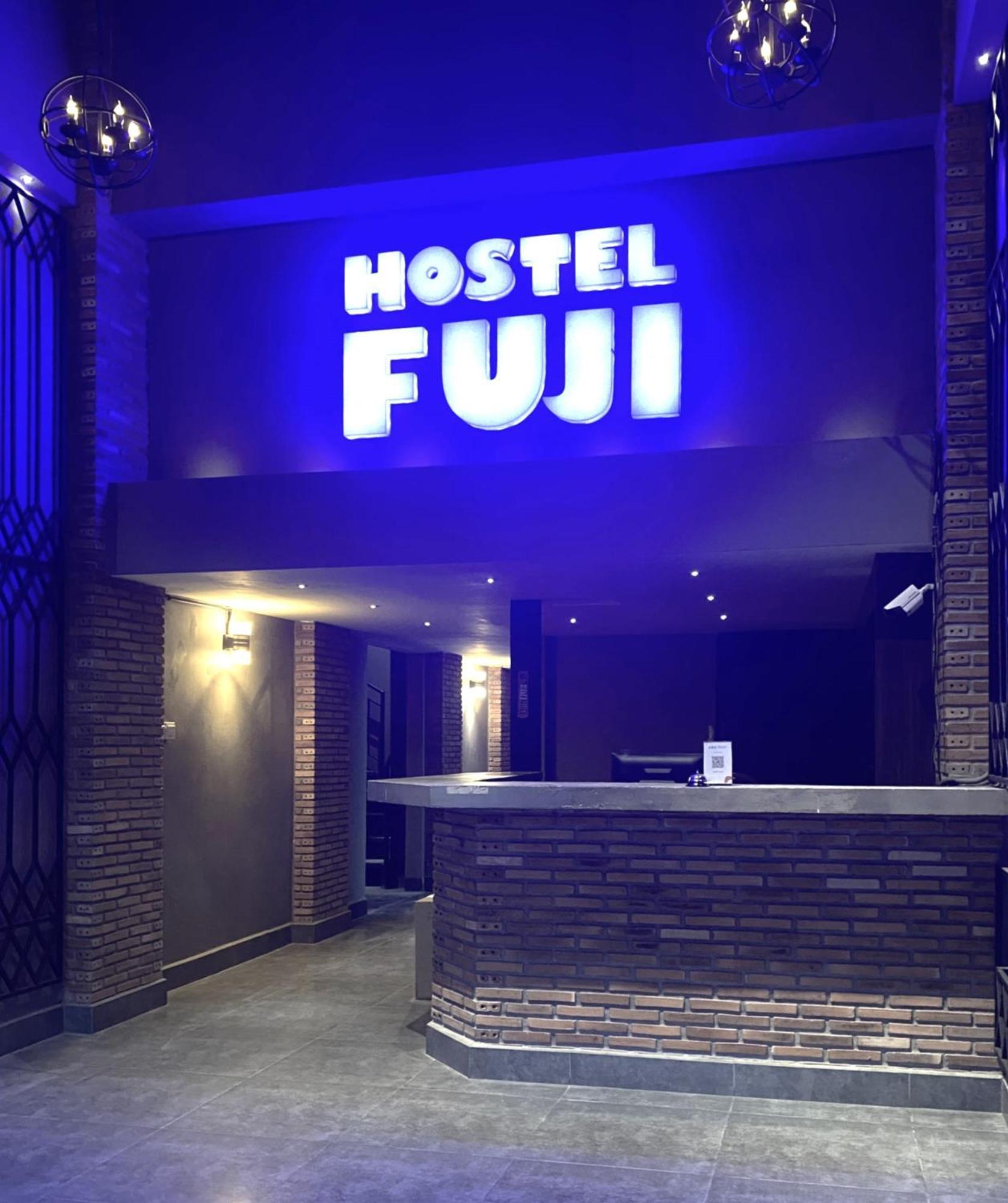 Hostel Fuji Phnom Penh Ngoại thất bức ảnh